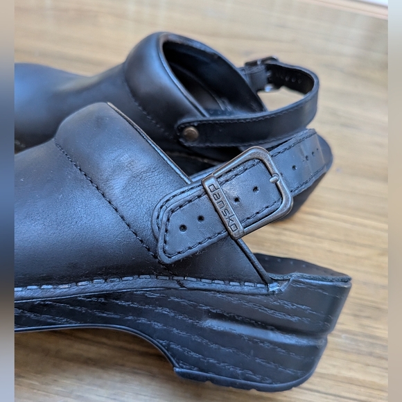 Dansko Ingrid Clog Black Oiled Leather Ankle Strap Slip On Shoes Size 39, 8.5-9 - Picture 7 of 15
